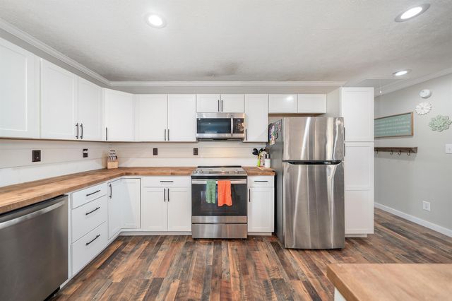 20835 HIGHWAY 64 HWY, Bolivar, TN 38008