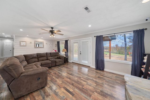 20835 HIGHWAY 64 HWY, Bolivar, TN 38008