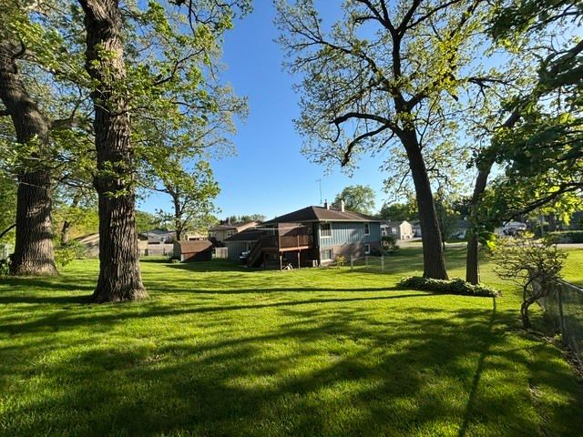 203 CEDARWOOD Lane, Antioch, IL 60002