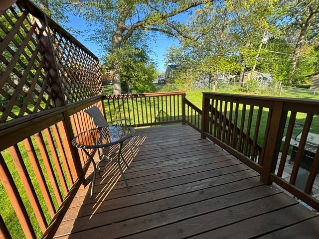 203 CEDARWOOD Lane, Antioch, IL 60002