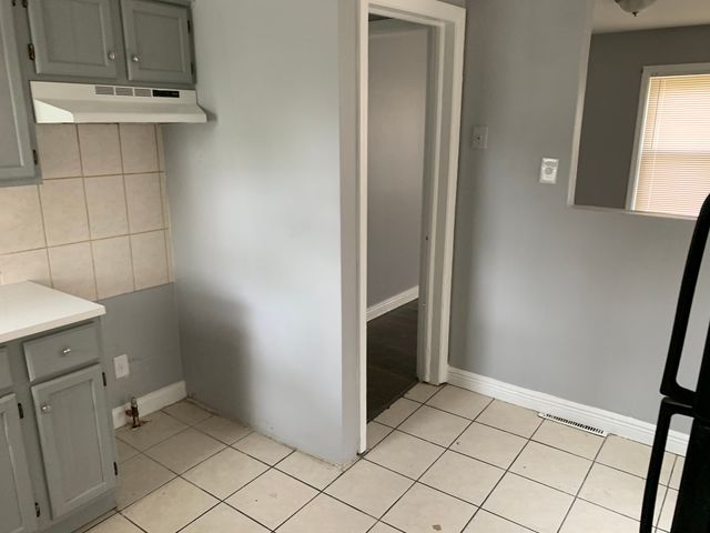 213 E 143rd Street, Dolton, IL 60419