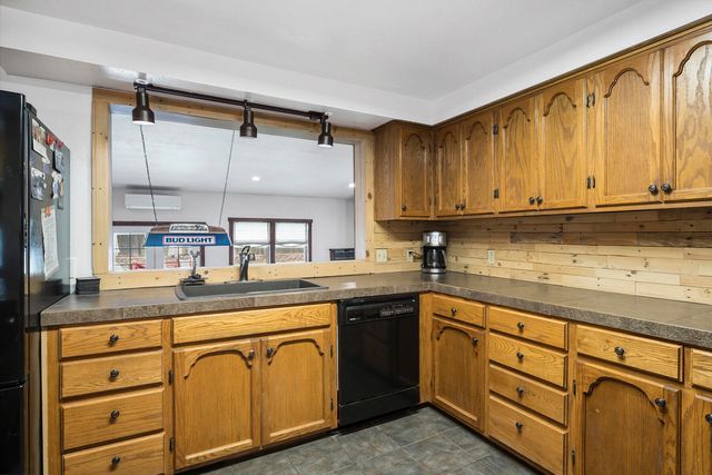 61585 E Lake Drive, Bend, OR 97702