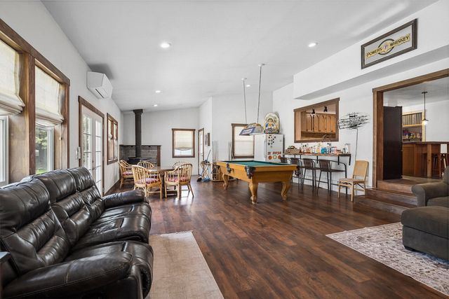 61585 E Lake Drive, Bend, OR 97702