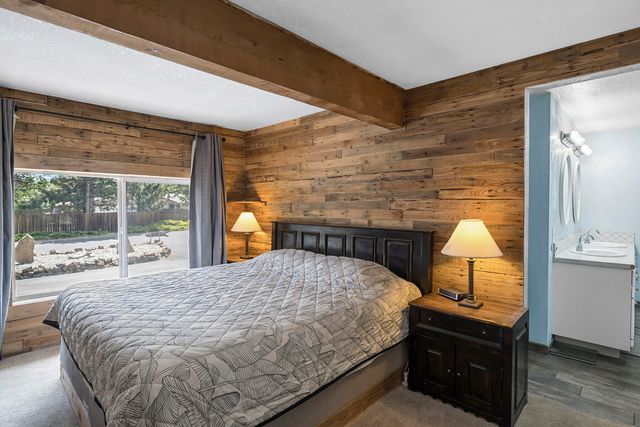 61585 E Lake Drive, Bend, OR 97702