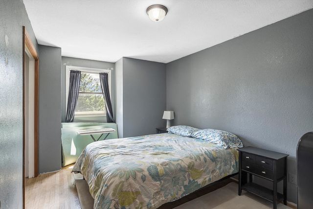 61585 E Lake Drive, Bend, OR 97702