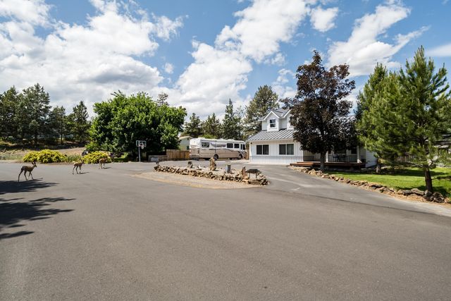 61585 E Lake Drive, Bend, OR 97702
