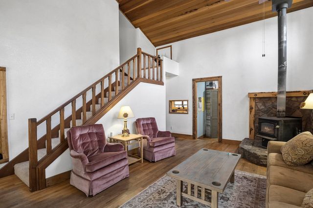 61585 E Lake Drive, Bend, OR 97702