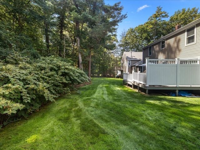 31 Hillcrest Dr, Pembroke, MA 02359
