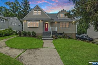 85 Mountain Avenue, Cedar Grove, NJ 07009