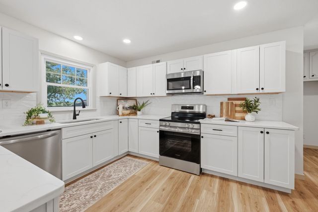 1611 N Rock, Mulvane, KS 67110