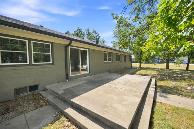 1611 N Rock, Mulvane, KS 67110