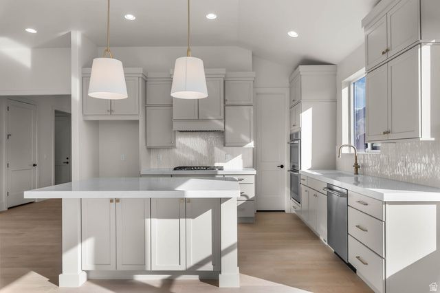 3171 N 275 W, Pleasant View, UT 84414