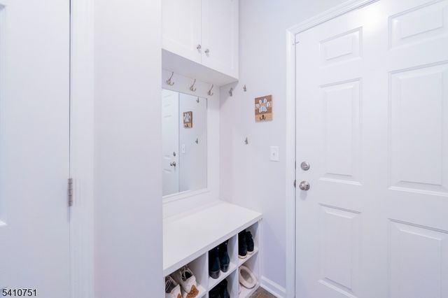 87 Sequoia Drive, Cedar Grove Twp., NJ 07009