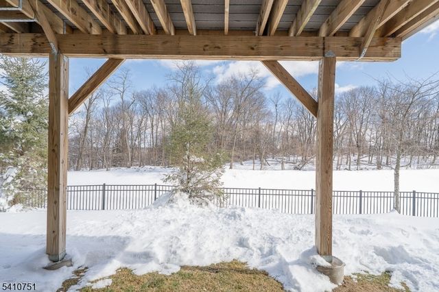 87 Sequoia Drive, Cedar Grove Twp., NJ 07009