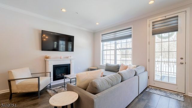 87 Sequoia Drive, Cedar Grove Twp., NJ 07009