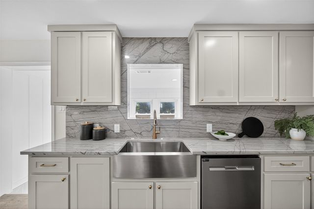 8611 Capri Drive, Dallas, TX 75238