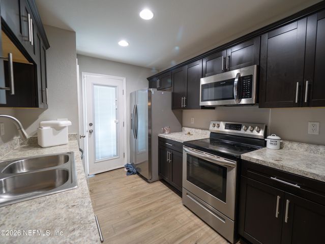 4649 SURAY Avenue, Jacksonville, FL 32208