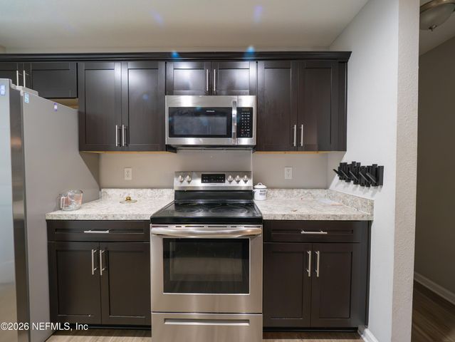 4649 SURAY Avenue, Jacksonville, FL 32208