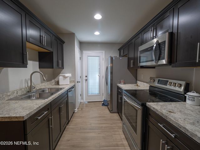 4649 SURAY Avenue, Jacksonville, FL 32208