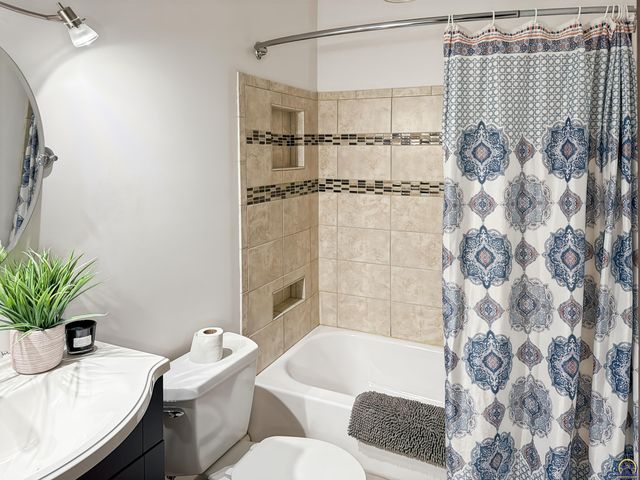 1701 Luther St, Emporia, KS 66801