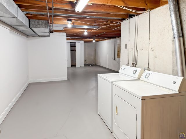 1701 Luther St, Emporia, KS 66801