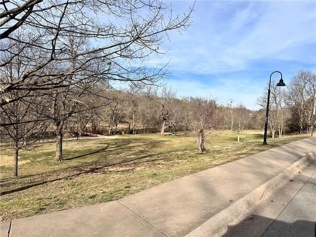 632 N Park Avenue, Fayetteville, AR 72701