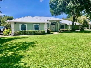 5530 SW Orchid Bay Drive, Palm City, FL 34990