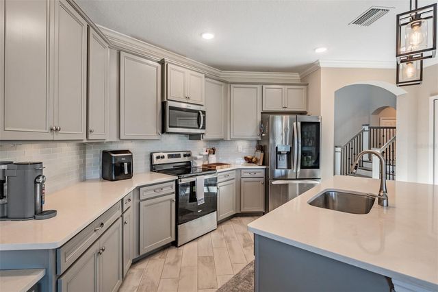 13418 LAKEVIEW OAKS LANE, Riverview, FL 33579