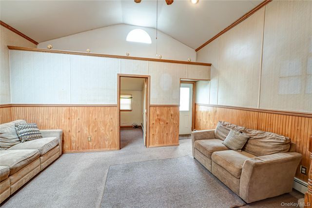 79 Woodrow Parkway, Babylon, NY 11702