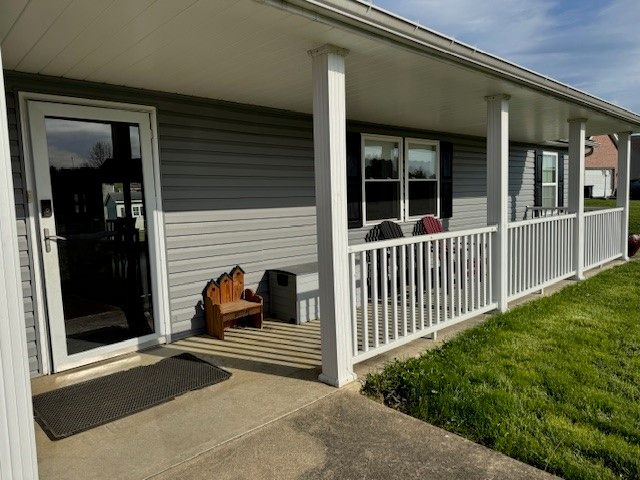 404 Terrence Dr, Dunbar Twp, PA 15425