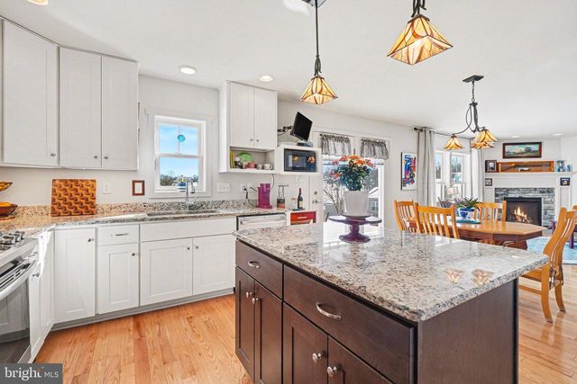 6029 STATION CIRCLE RD, Harrisburg, PA 17111