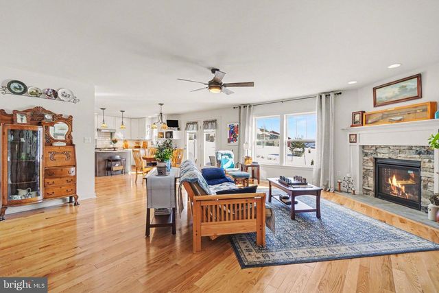 6029 STATION CIRCLE RD, Harrisburg, PA 17111