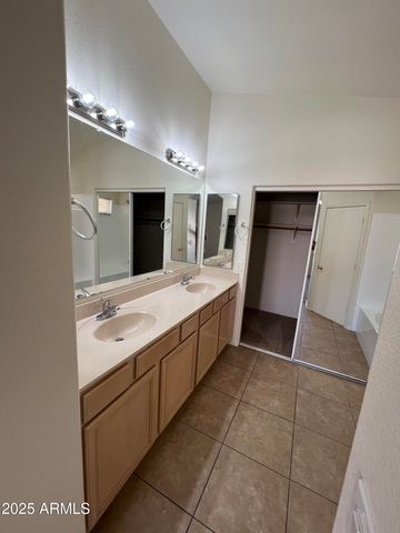 7812 W SOLANO Drive N, Glendale, AZ 85303