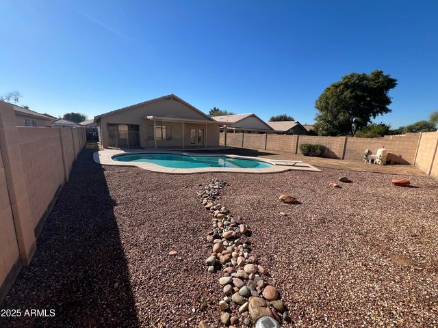 7812 W SOLANO Drive N, Glendale, AZ 85303