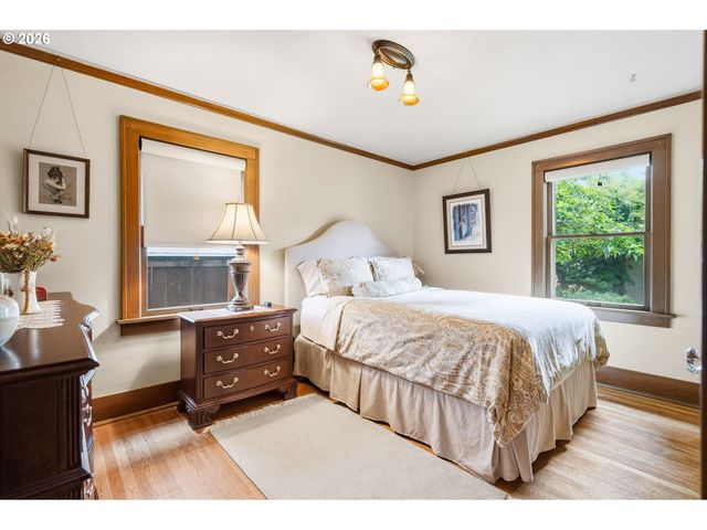2747 Ne SCHUYLER St, Portland, OR 97212