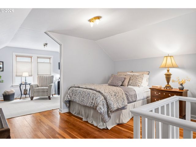 2747 Ne SCHUYLER St, Portland, OR 97212