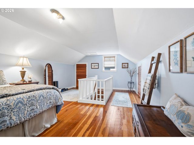 2747 Ne SCHUYLER St, Portland, OR 97212