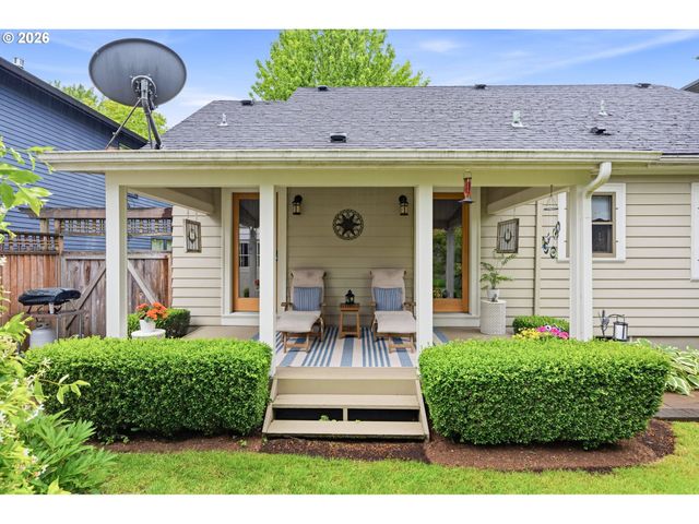 2747 Ne SCHUYLER St, Portland, OR 97212