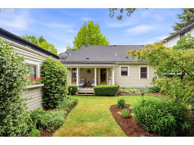 2747 Ne SCHUYLER St, Portland, OR 97212