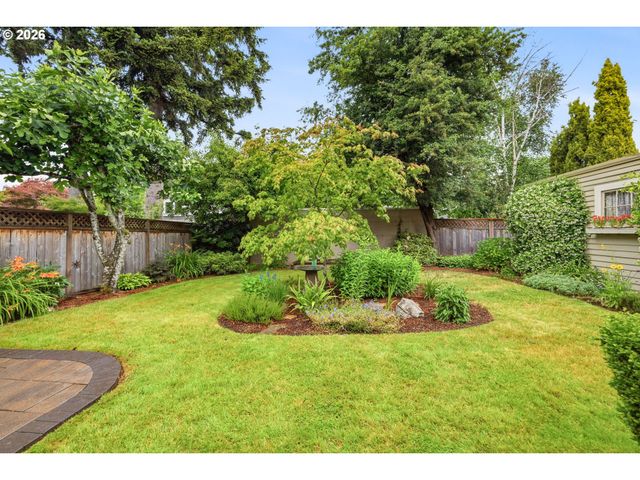2747 Ne SCHUYLER St, Portland, OR 97212