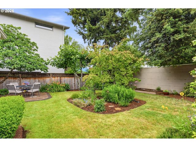 2747 Ne SCHUYLER St, Portland, OR 97212