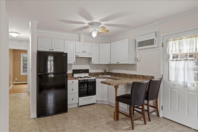 28 Cherokee Avenue, West Islip, NY 11795
