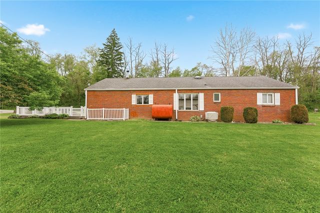 2701 Moyer Rd, Bullskin Twp, PA 15425