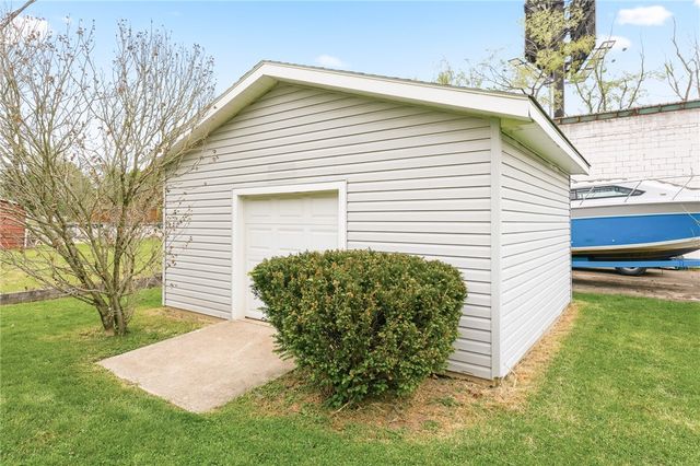 2701 Moyer Rd, Bullskin Twp, PA 15425