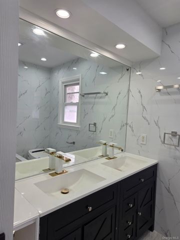 57-18 hewlett Street, Little Neck, NY 11362