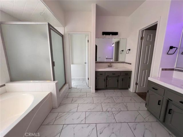 10106 Shoveldown Court, Bakersfield, CA 93311
