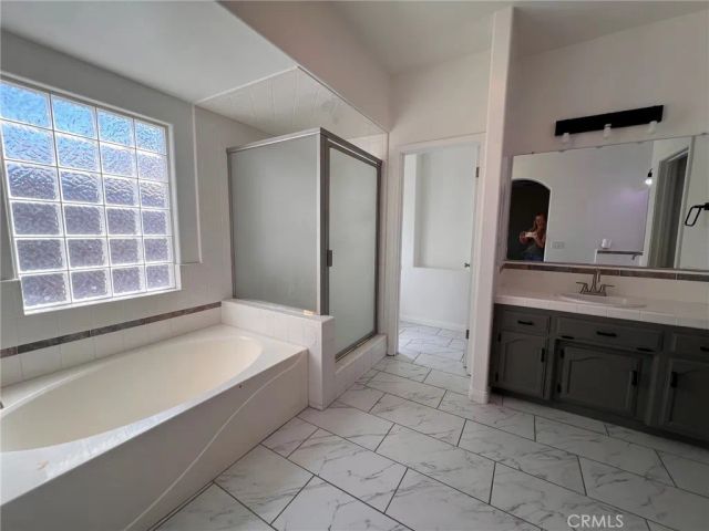 10106 Shoveldown Court, Bakersfield, CA 93311