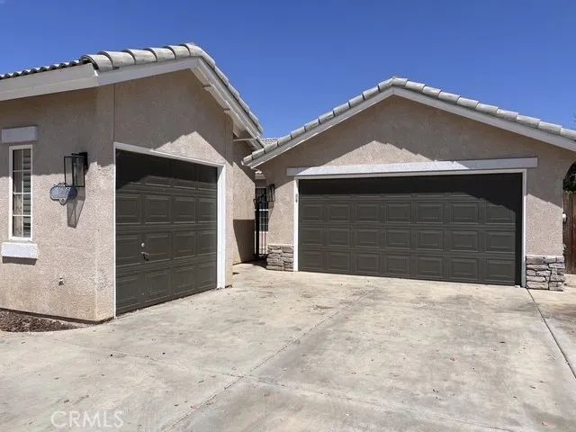 10106 Shoveldown Court, Bakersfield, CA 93311