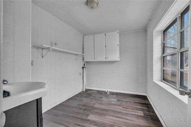 2101 N I, Fort Smith, AR 72901