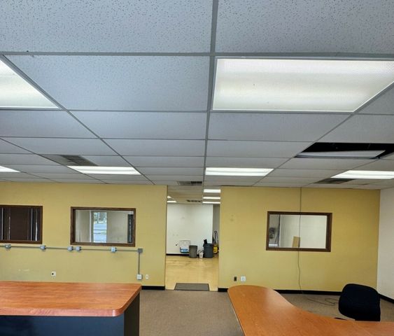 9901 S Roberts Road, Palos Hills, IL 60465